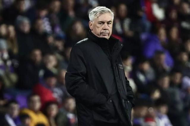 开云体育官网-安切洛蒂：库尔图瓦本泽马决定胜局 接受裁判决定